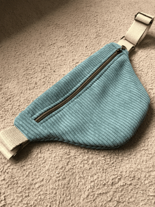 Sac banane enfant en velours bleu clair